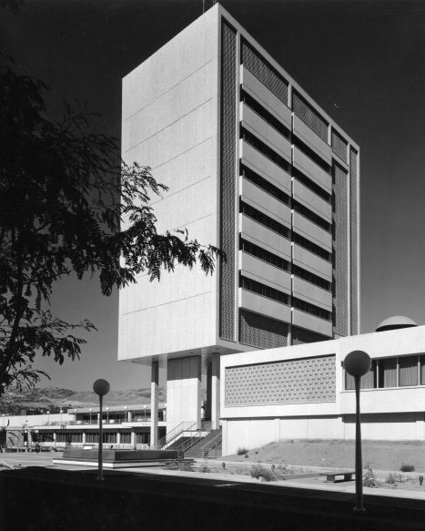 Metropolitan_Hall_of_Justice__SLC__Utah_P_1_zpsdd7aywym.jpg