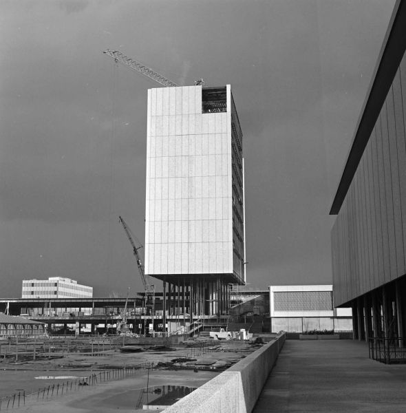 Metropolitan_Hall_of_Justice__Shot_6_zpszcqmvp0s.jpg