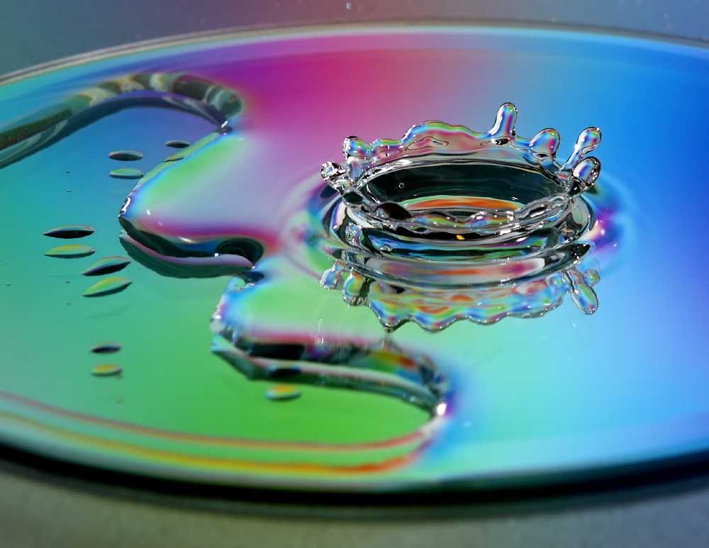 IMAGE: http://i174.photobucket.com/albums/w110/jnbradley3/Misc/crowndrop6558-1.jpg