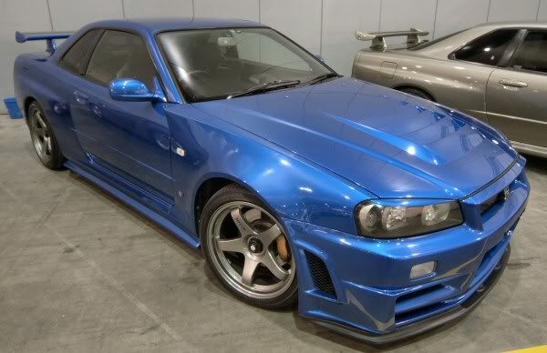 Nissan_Skyline_R34_GTR_20.jpg