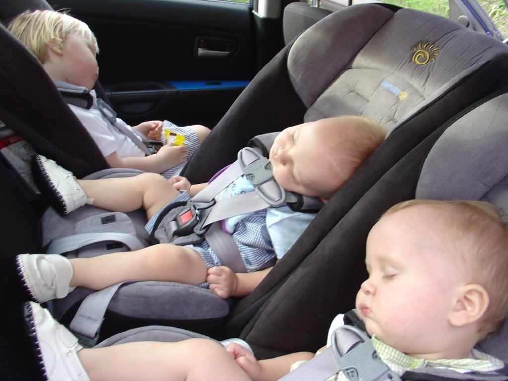 Can 3 car seats fit in a nissan xterra #7