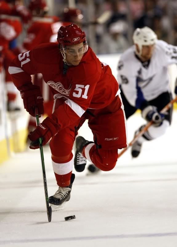 fullj_getty-76972570es002_redwings_.jpg