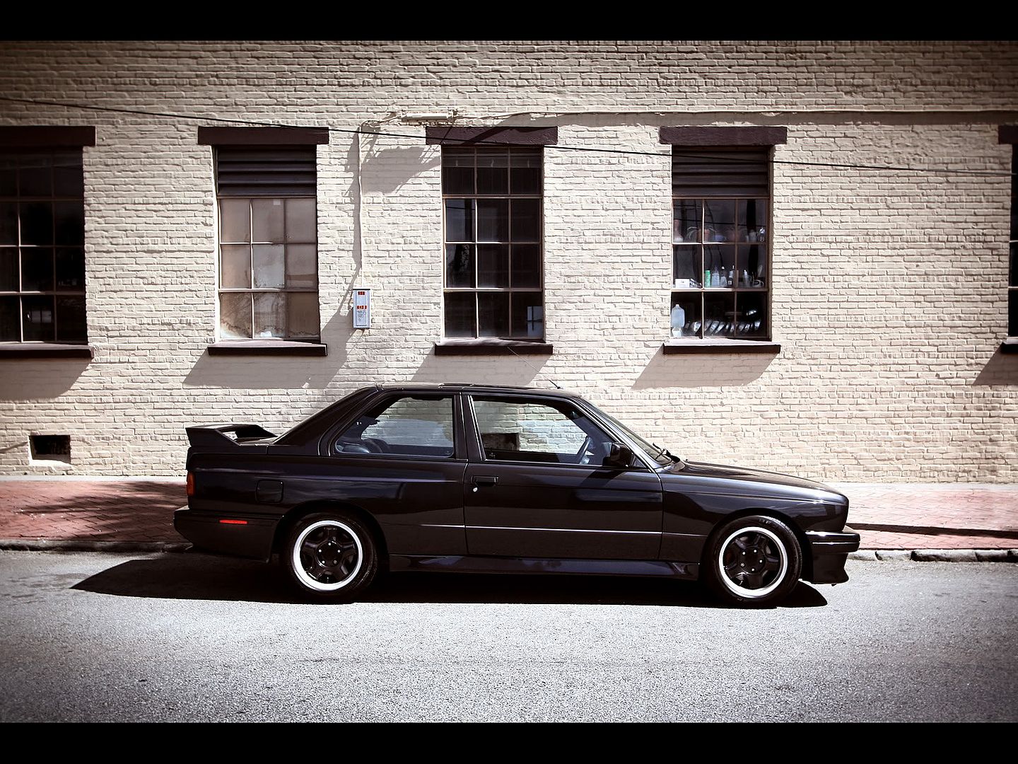 1988-BMW-e30-M3-Photography-by-W-3.jpg