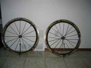 http://i174.photobucket.com/albums/w83/scpn1027/carbone.jpg