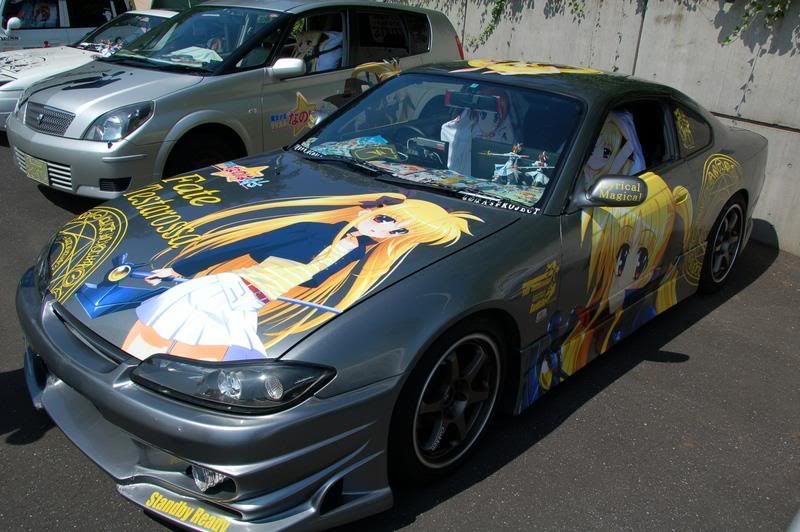 japan-anime-car-01.jpg