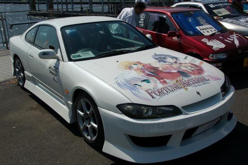 japan-anime-car-10.jpg
