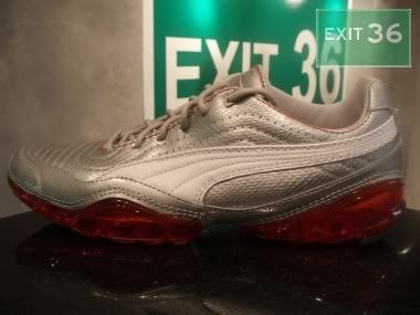 100_P1010004-3.jpg picture by exit36