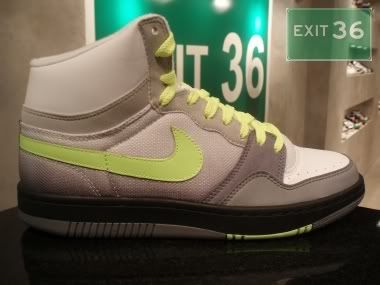 100_P1010013-1.jpg picture by exit36