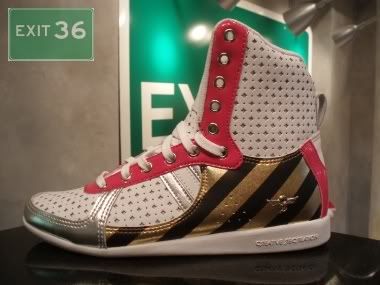 100_P1010170.jpg picture by exit36